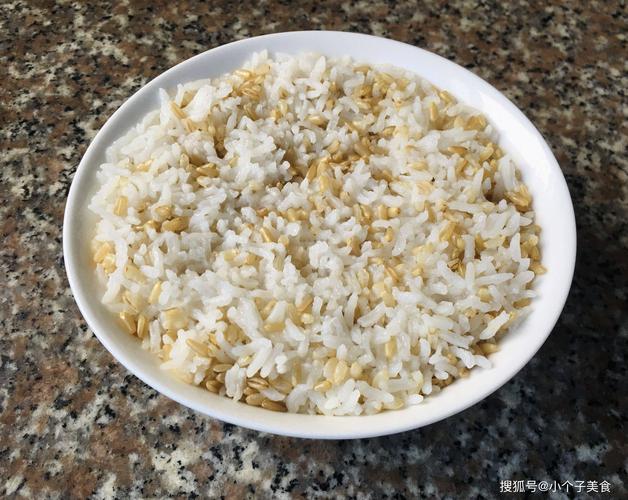 燕麥米飯做法（純燕麥米飯的做法步驟）1