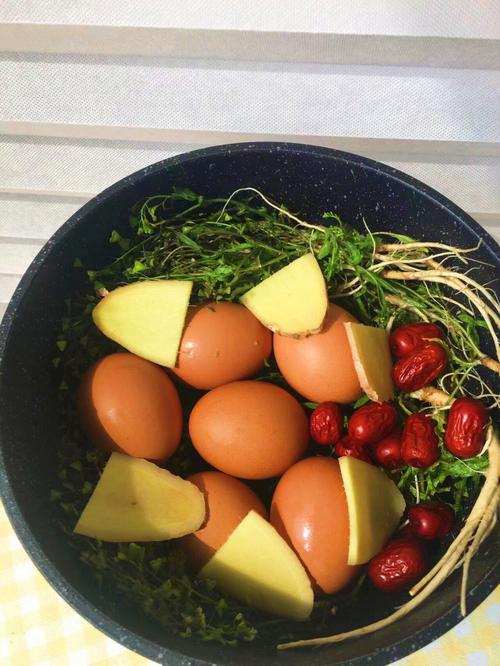 三月三荠菜煮雞蛋的功效與作用（三月三荠菜煮雞蛋的功效及作用）1