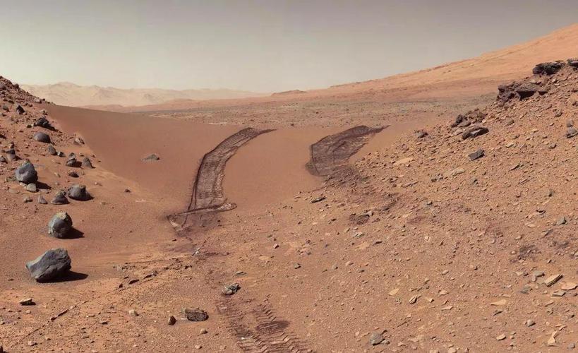 火星有新證據嗎（火星表面被指出現人形外星人）1