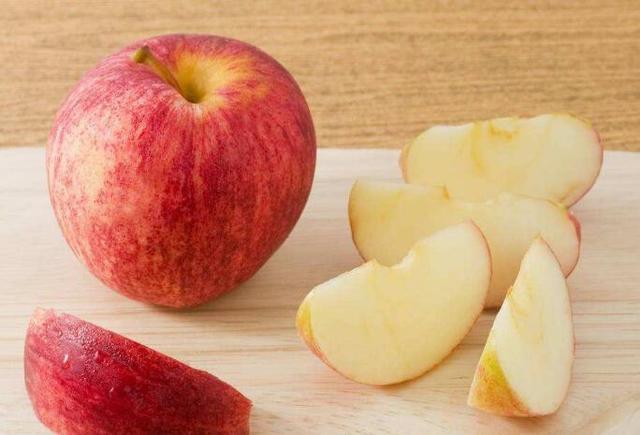 吃蘋果有哪些功效和好處（吃蘋果的優點）1
