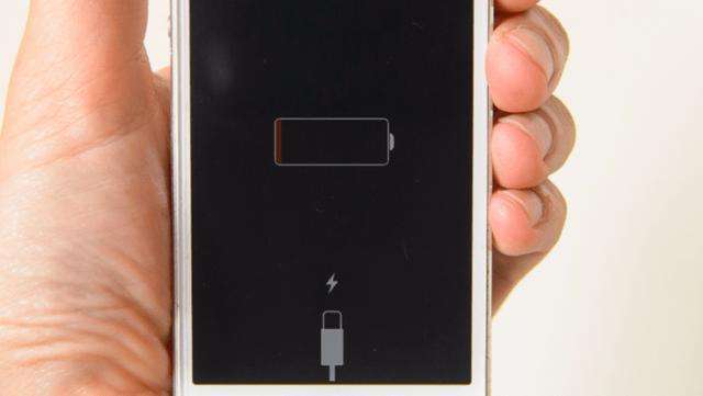 蘋果手機電池遇冷沒電有什麼解決方法（天冷手機瞬間沒電）1