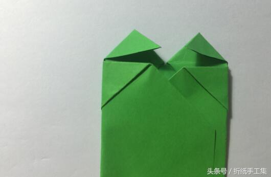 折個象征幸運的四葉草手工折紙（組合型折紙心形四葉草）11