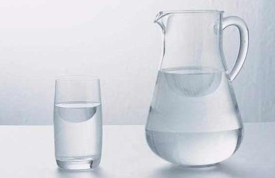 一般白開水放多久還能喝（白開水有保質期）1