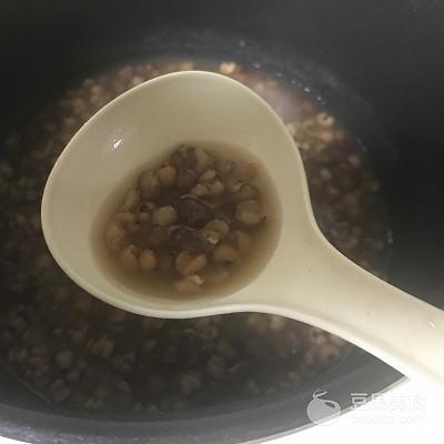 薏米紅豆湯的正确做法（薏米紅豆粥的做法）6