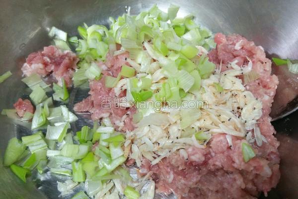 白菜素包子餡的做法（白菜香菇肉包子）10