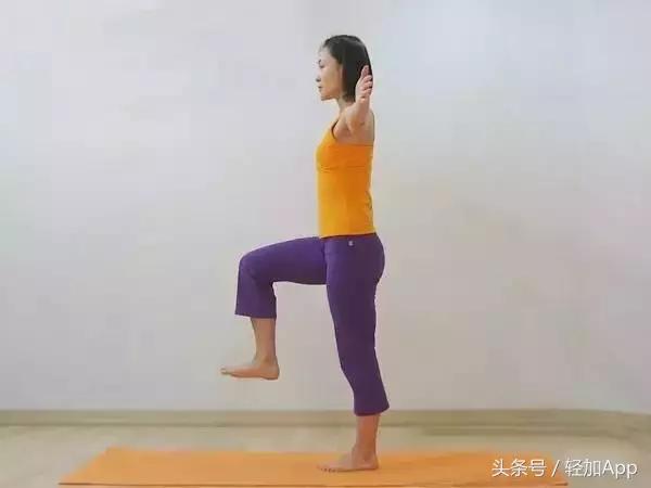 瑜伽入門十個動作快速瘦腿法（7天瘦腿的瑜伽動作）2