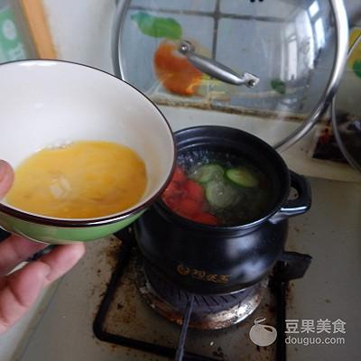 聖女果可以做西紅柿雞蛋湯嗎（黃瓜聖女果雞蛋湯）10