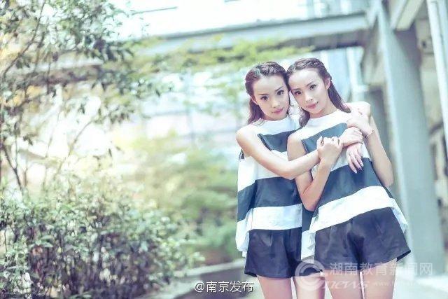 雙胞胎姐妹高考考上同一所學校（高顔值雙胞胎姐妹同分考進同校同專業）2