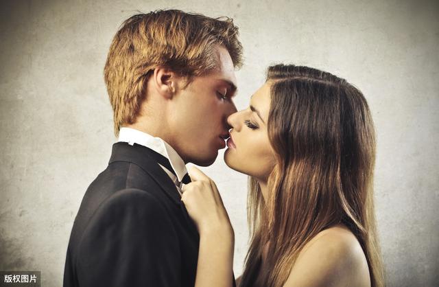 情侶之間怎麼接吻比較好（情侶間怎樣開始第一次接吻）4