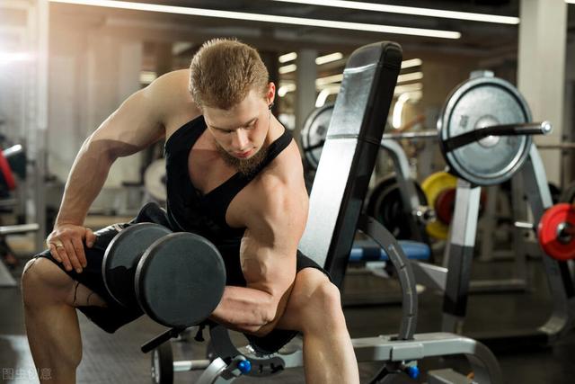 增肌訓練過程中肌肉怎麼拉伸（牢記4個增肌法則）1
