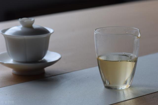 白茶加綠茶泡水喝有什麼功效（為什麼說綠茶與白茶不能一起混泡）8