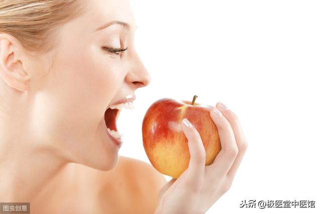 煮熟的蘋果吃了有什麼營養（蘋果煮熟吃竟然有這麼多好處）5