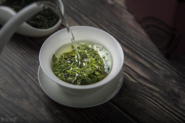 白茶加綠茶泡水喝有什麼功效（為什麼說綠茶與白茶不能一起混泡）5