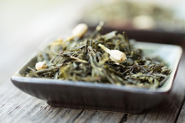 白茶加綠茶泡水喝有什麼功效（為什麼說綠茶與白茶不能一起混泡）14