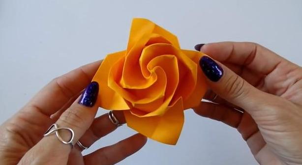 玫瑰花的折紙超級簡單（傳統玫瑰花的折紙方法）3
