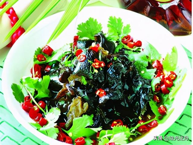 泡椒芹菜鴨胗的做法竅門（川味紅鍋黃辣丁）2