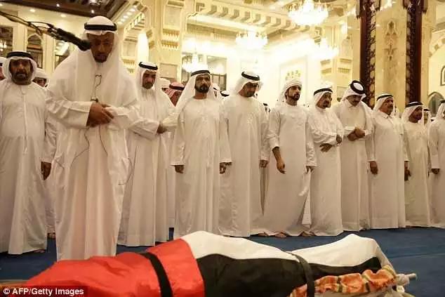 迪拜王子身份藏不住了（迪拜34歲的王子走了）34