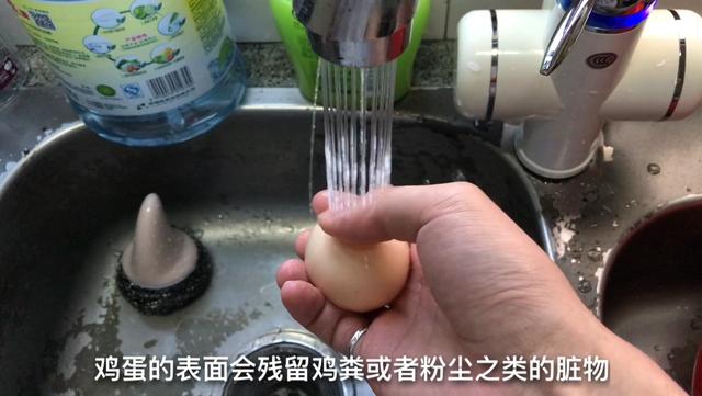 怎麼煮雞蛋雞蛋不裂口（水煮雞蛋我隻服這個訣竅）3