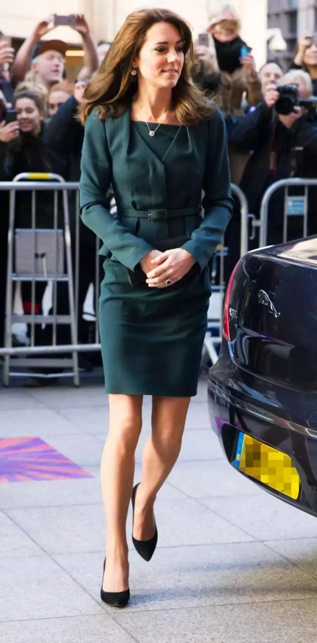 凱特王妃穿西裝圖（一年帶貨1.5億英鎊的凱特王妃）14