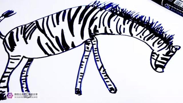 斑馬怎麼畫才好看又簡單（兒童畫教程小妙招教你畫草叢的斑馬）15