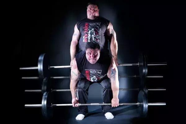 硬拉最多重量世界紀錄（硬拉1008磅紀錄天王）4