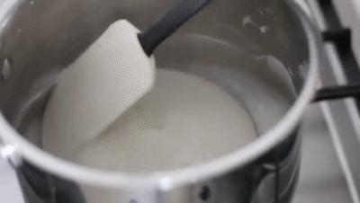 麻薯不用糯米粉可以制作麼（10分鐘完成不用糯米粉）3