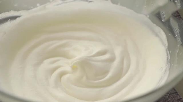 裱花奶油制作方法不用黃油（3款動物奶油超穩定配方）5