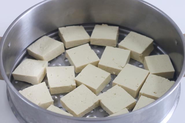 凍豆腐怎麼凍出來一層層的（在家做凍豆腐記住）6