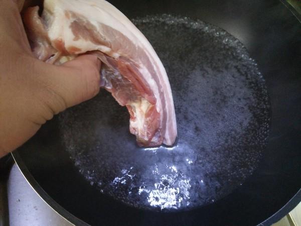 豬肉炖酸菜家常做法大全（豬肉炖酸菜營養豐富）2