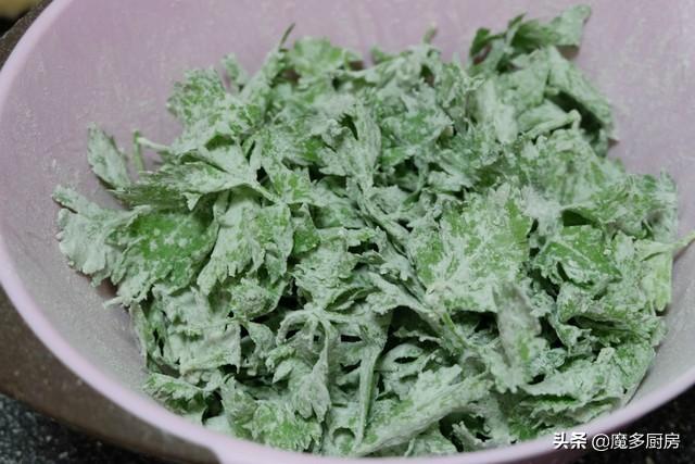 蒸菜芹菜葉的做法（從小就愛吃蒸菜）5