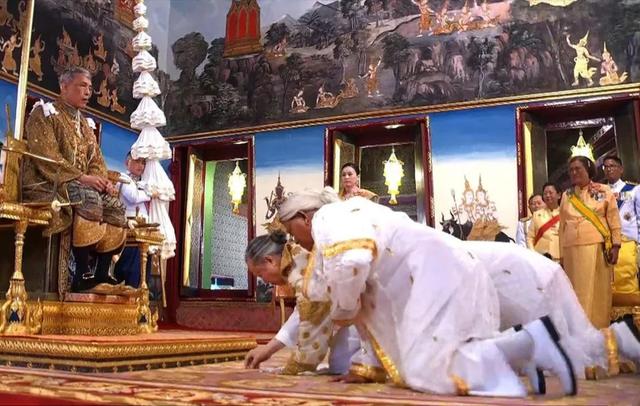 泰國國王瑪哈的幾個兒子（泰國瑪哈國王加冕為皇太子）8