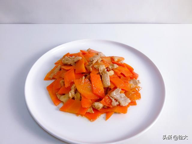 胡蘿蔔和什麼炒營養價值高（胡蘿蔔切片後這樣炒）2