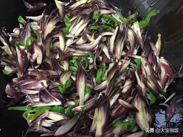 湖南辣椒炒野菜（它在農村是個寶）9
