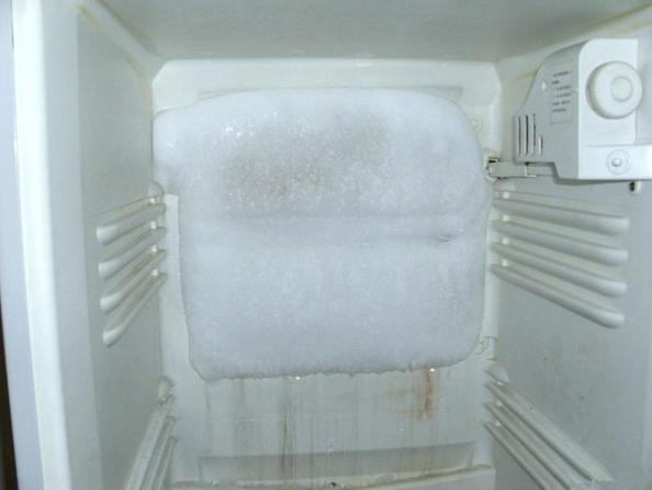 冰箱結冰嚴重不是密封條問題（冰箱裡總是結冰）1