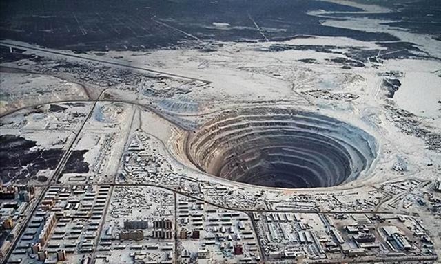 俄羅斯挖地球挖了多少米了（俄羅斯試圖挖通地球）3