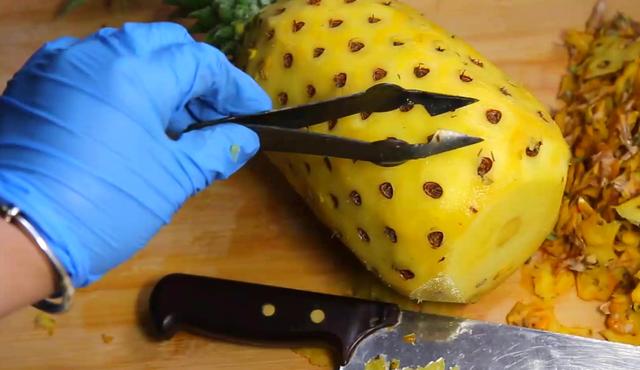 在家如何削菠蘿皮（科學方法削菠蘿皮）5