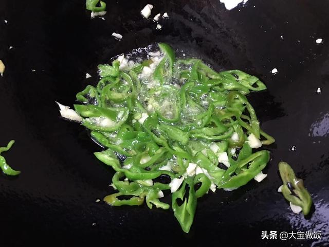 湖南辣椒炒野菜（它在農村是個寶）8