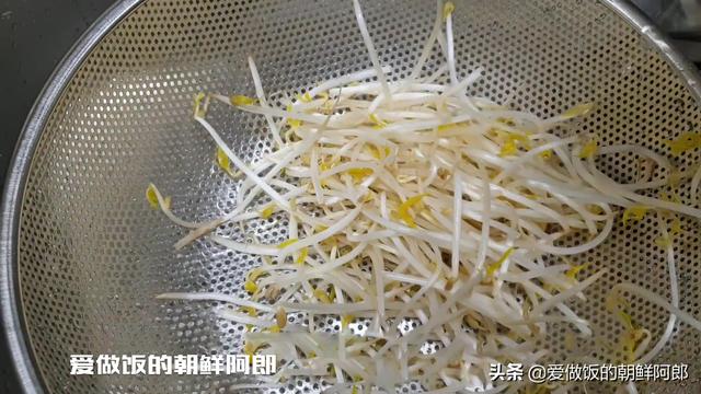 綠豆芽可以做成涼拌菜嗎（天氣炎熱不想做飯）2