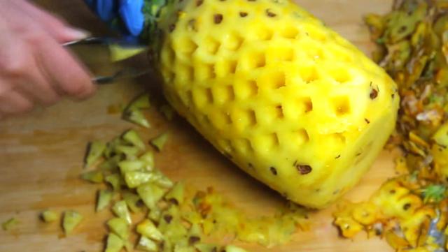 在家如何削菠蘿皮（科學方法削菠蘿皮）7