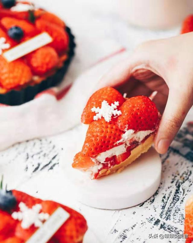 草莓可以做什麼美食簡單又好吃（草莓這樣做簡單又好吃）2