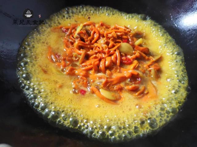 雲南人炒雞油菌的做法（讓舌尖驚豔的一道美食）8