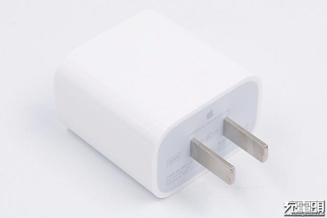 蘋果ipad第七代怎麼提高充電效率（8原裝20W充電器深度拆解）1