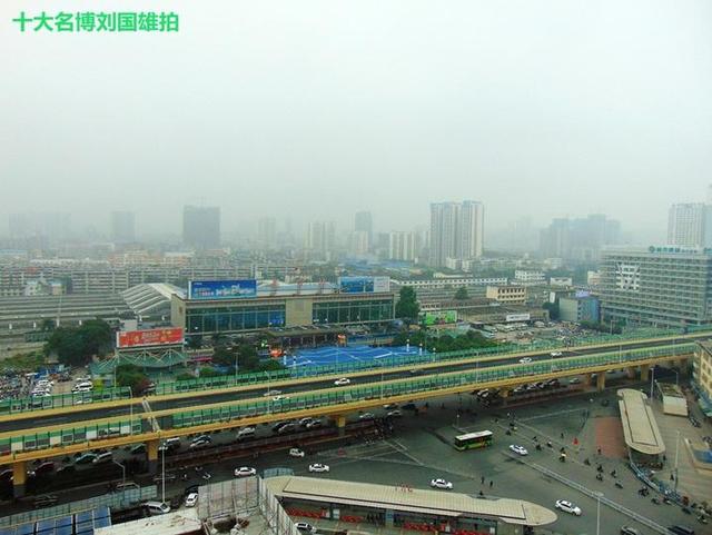 南甯火車站新規劃圖（南甯火車站前的東西向快速路很壯觀）1