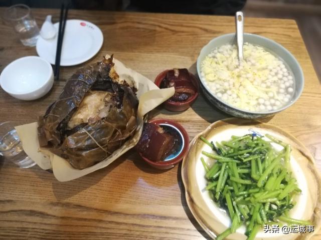 杭州最好吃的東坡肉在哪兒（我在杭州西湖邊品嘗東坡肉）6