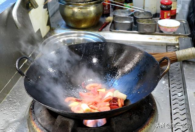 紅燒魚的家常做法簡單易學還好吃（紅燒魚這樣做才好吃）12
