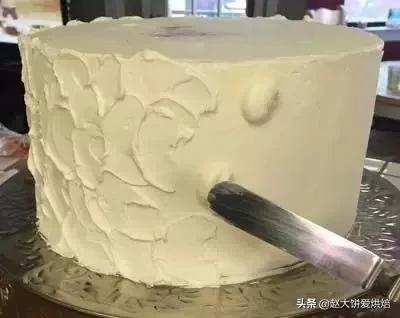 如何讓蛋糕抹面更亮（蛋糕抹面抹不好）25