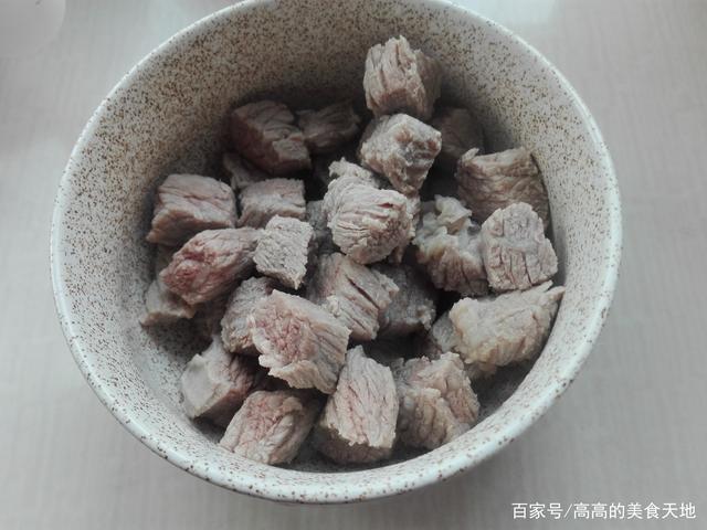 咖喱土豆牛肉的制作過程（咖喱土豆牛肉最簡單的做法）7