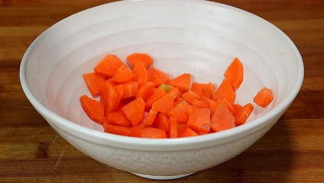 白蘿蔔怎麼做着最好吃（白蘿蔔最好吃家常做法）3