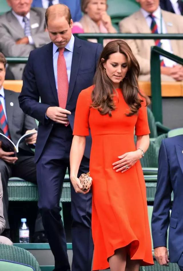 凱特王妃穿西裝圖（一年帶貨1.5億英鎊的凱特王妃）10