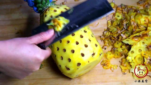 在家如何削菠蘿皮（科學方法削菠蘿皮）4